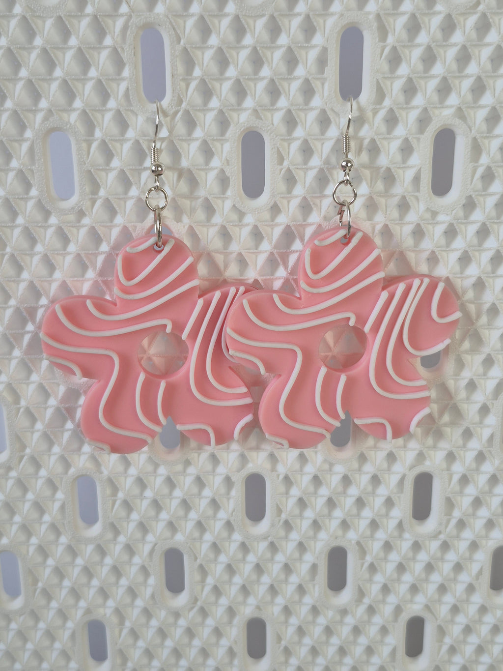 Pink Daisy Grooves Earrings