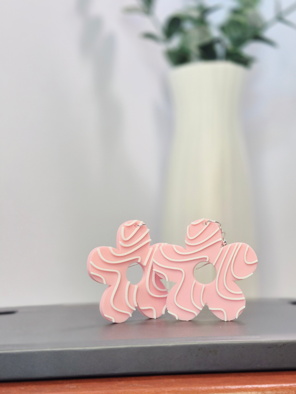 Pink Daisy Grooves Earrings